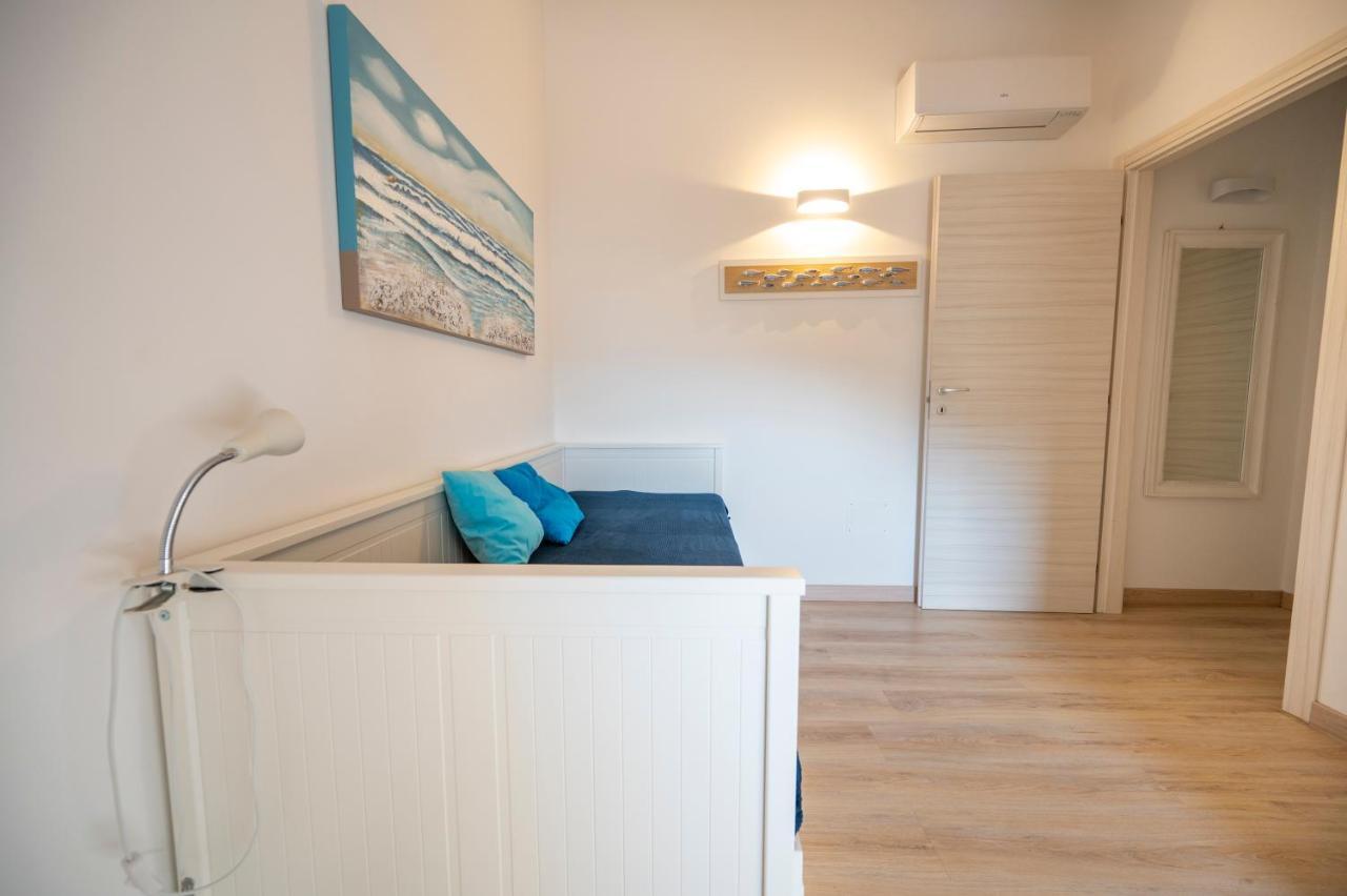 Luci Apartment Sea Beach อาโวลา ภายนอก รูปภาพ