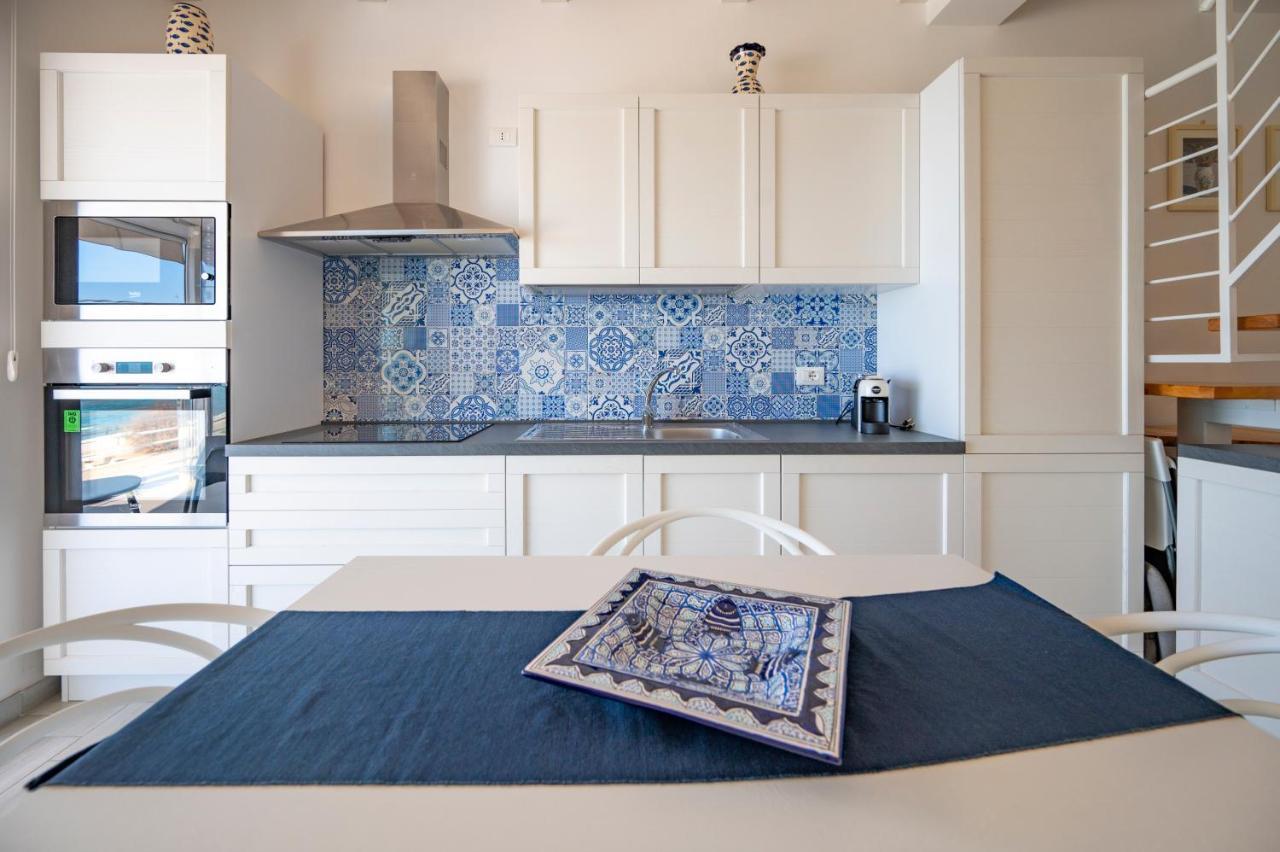 Luci Apartment Sea Beach อาโวลา ภายนอก รูปภาพ