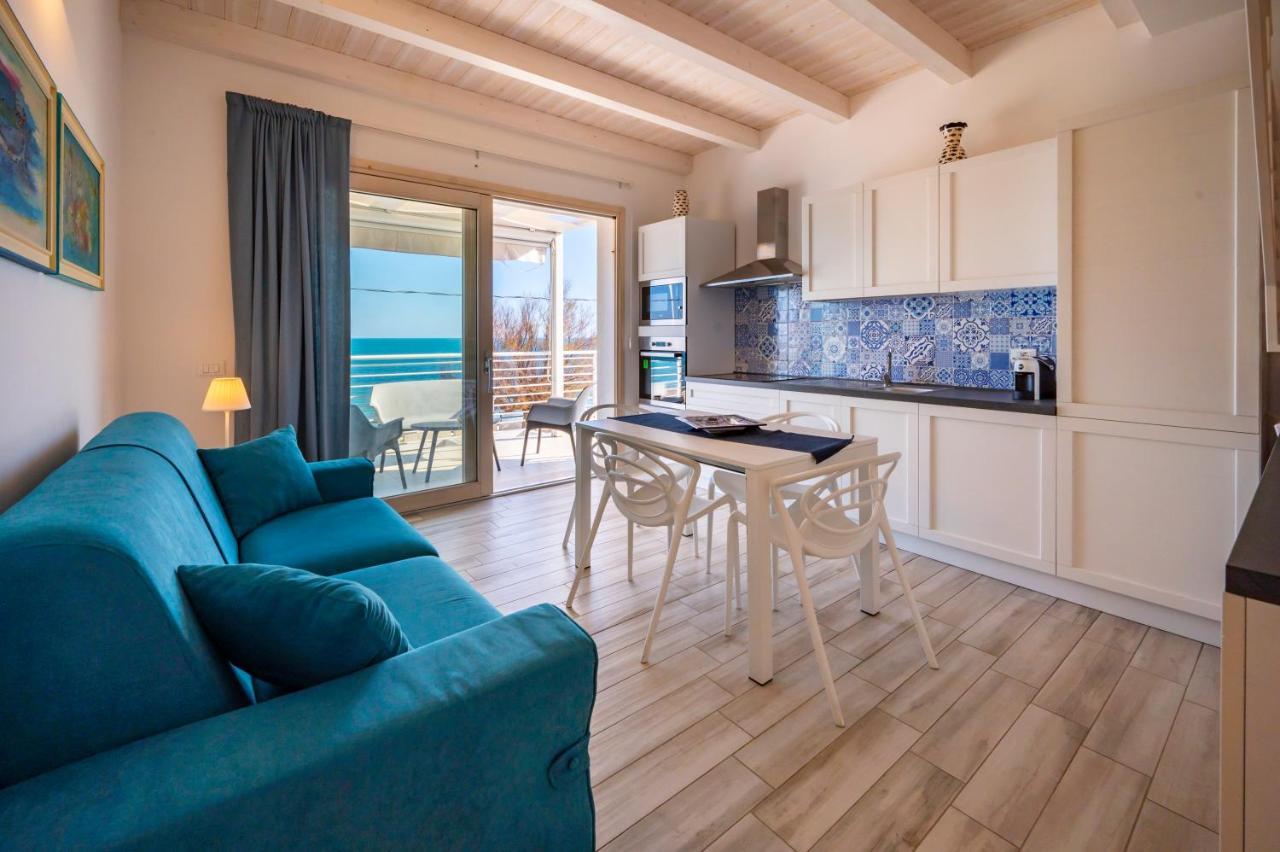 Luci Apartment Sea Beach อาโวลา ภายนอก รูปภาพ