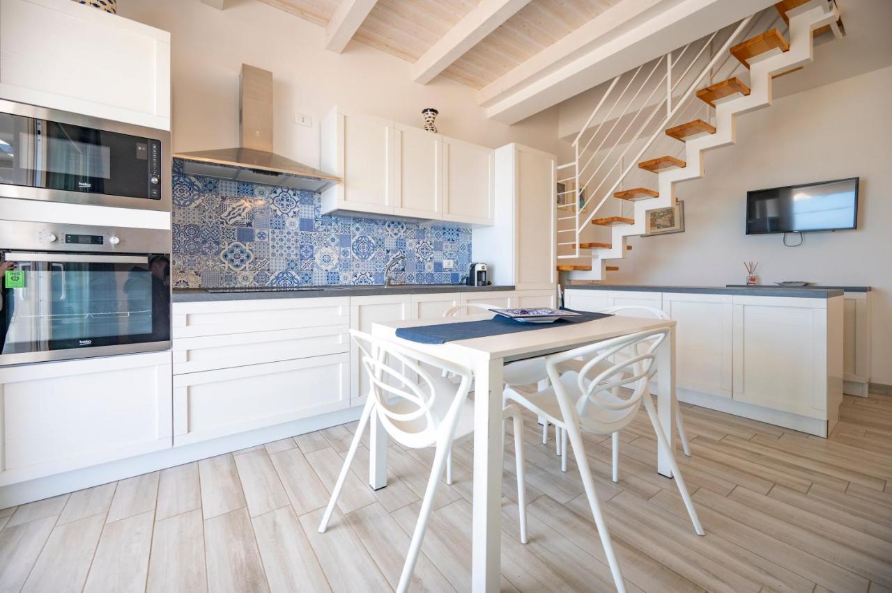 Luci Apartment Sea Beach อาโวลา ภายนอก รูปภาพ